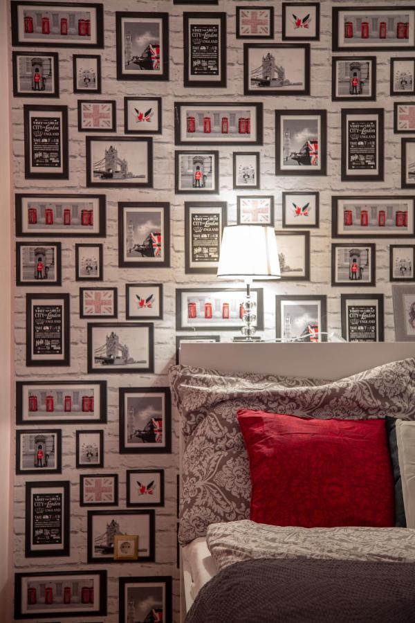 Luxury Downtown Home By Anna Budapest Bagian luar foto
